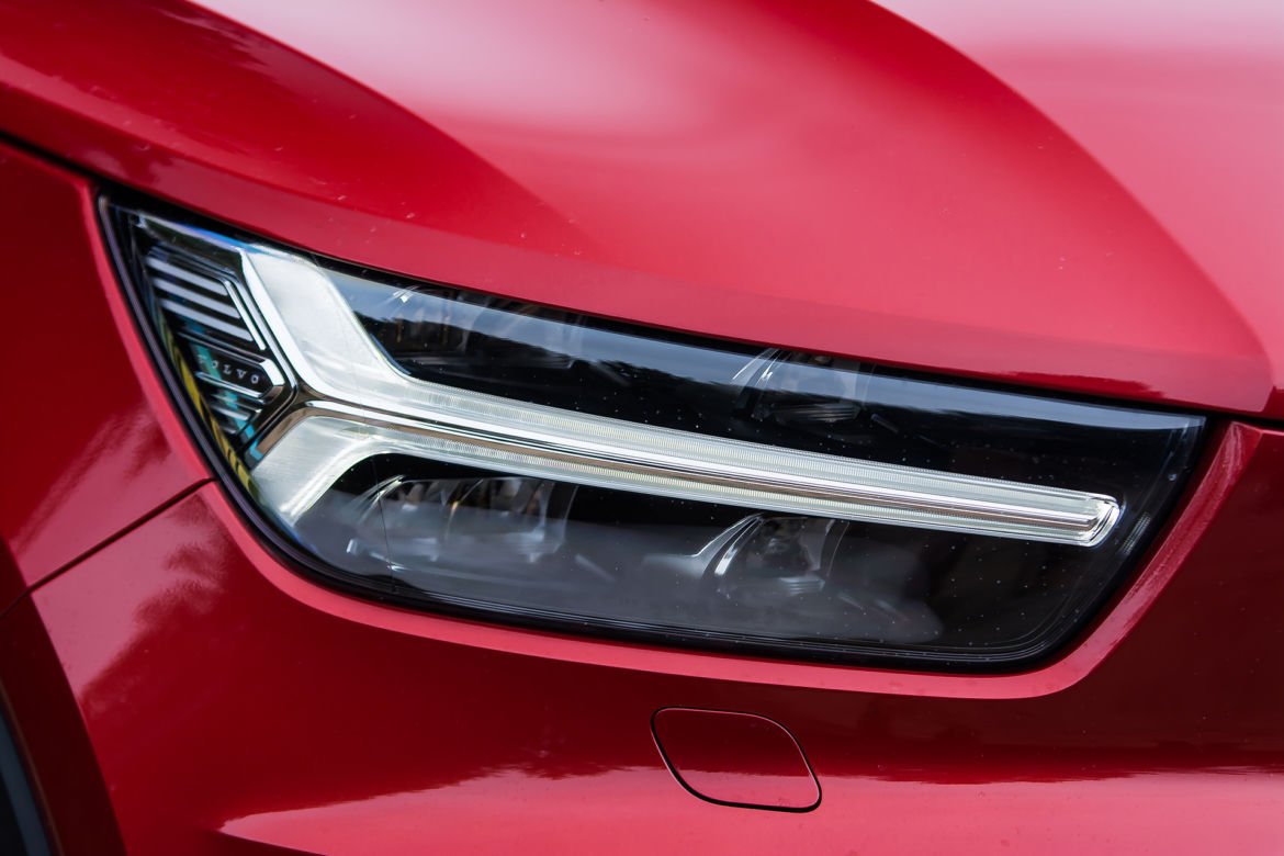 Volvo XC40 D4 AWD AT8 Momentum