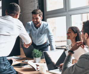 Umowa zlecenie: 5 pułapek, które narażą Twoją firmę na wysokie kary