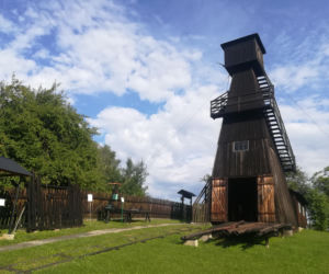 Zapłonęła w nim pierwsza na świecie uliczna lampa naftowa. To jedno z najpiękniejszych miast w Małopolsce