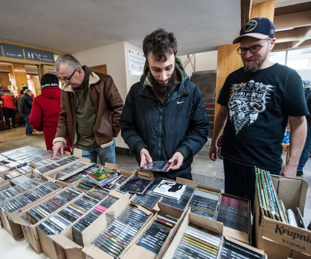 Muzyczna giełda to nie tylko zakupy, ale też okazja do spotkań i ożywionych dyskusji