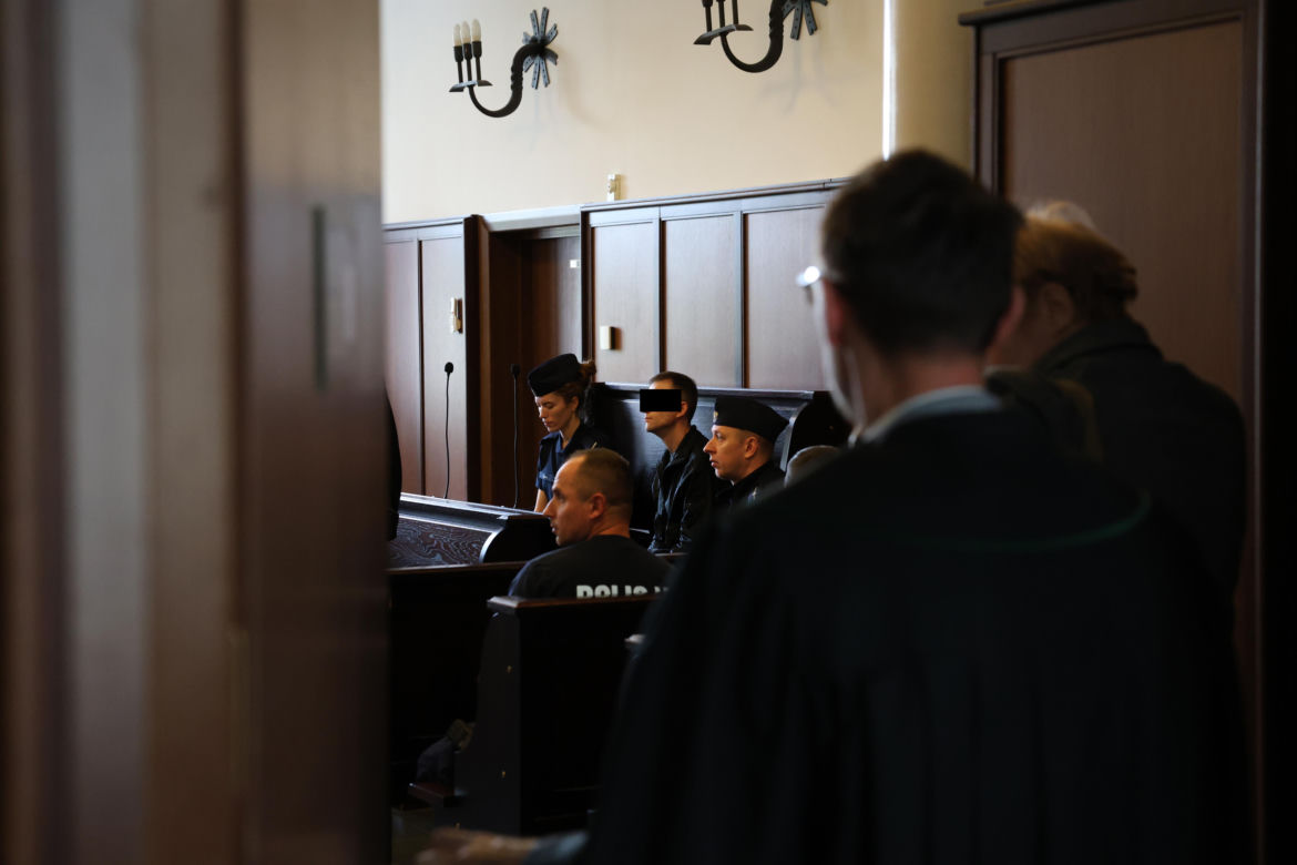 „Czekałem, aż umrze”. Cztery ciała przy Grzybowskiej w Warszawie. Świadkowie znikają przed rozprawą