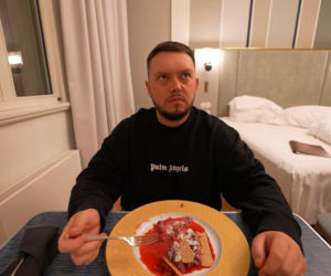 Książulo odwiedził luksusowy hotel we Wrocławiu. Jedna potrawa go obrzydziła