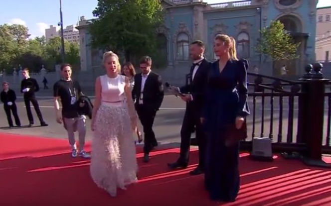 Eurowizja 2017: Kasia Moś na czerwonym dywanie