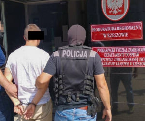 Wyłudzali leasingi na luksusowe auta, które przepadały na Ukrainie