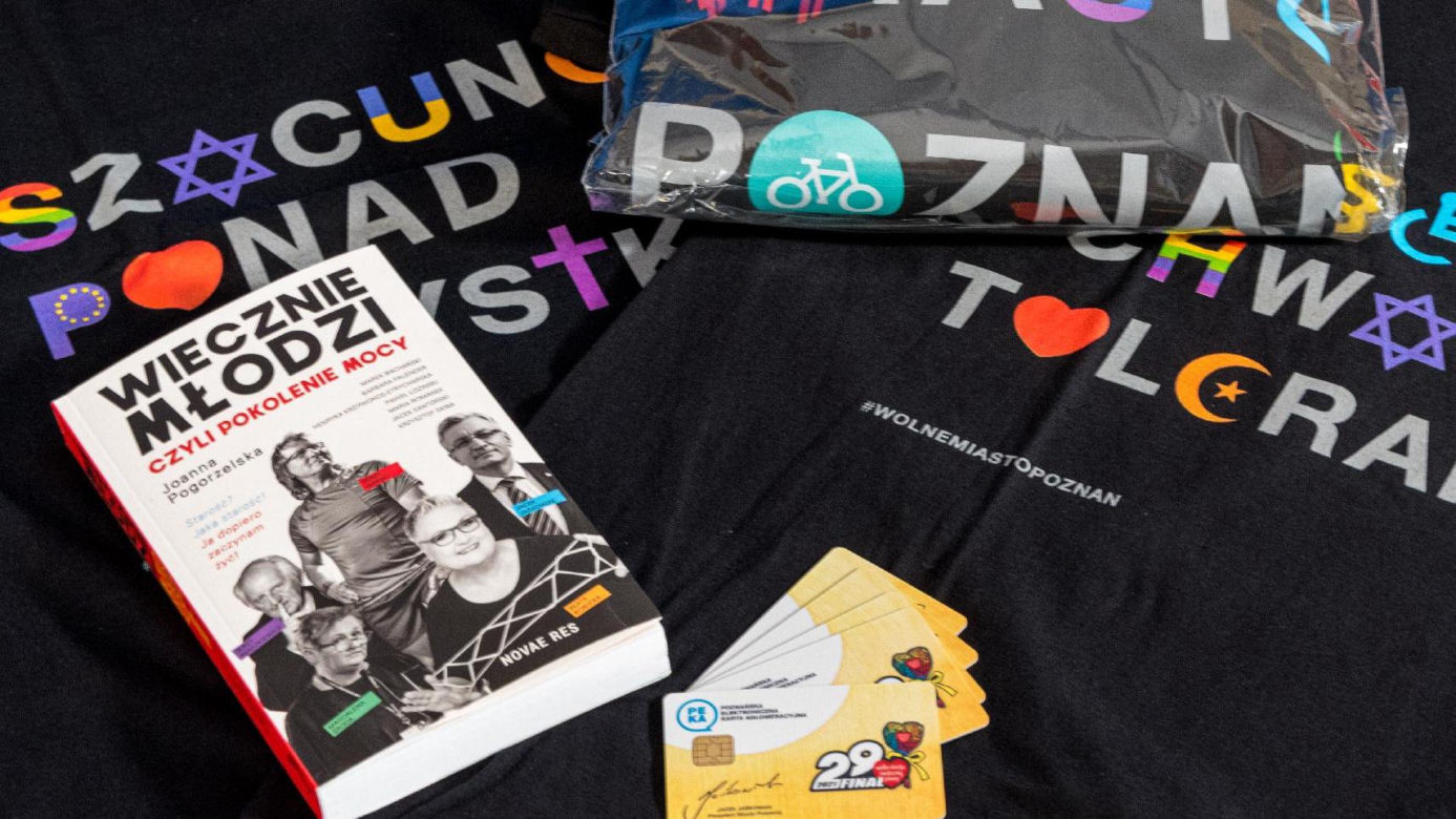 WOŚP 2021 Poznań: Co na licytacje przekazał prezydent 
