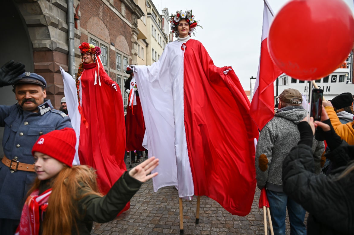 Gdańsk: Mieszkańcy świętują niepodległość