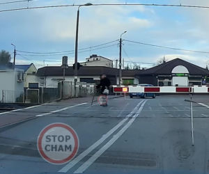 Krok dzielił emeryta od strasznej śmierci