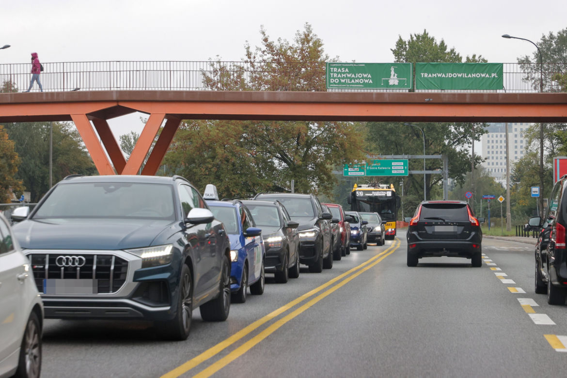 Kumulacja miejskich remontów. Tramwajarze paraliżują Warszawę 