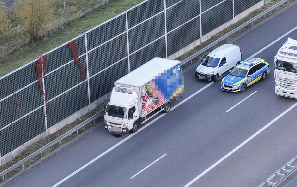 Śmiertelne potrącenie na A2. Nie żyje 71-letni kierowca ciężarówki
