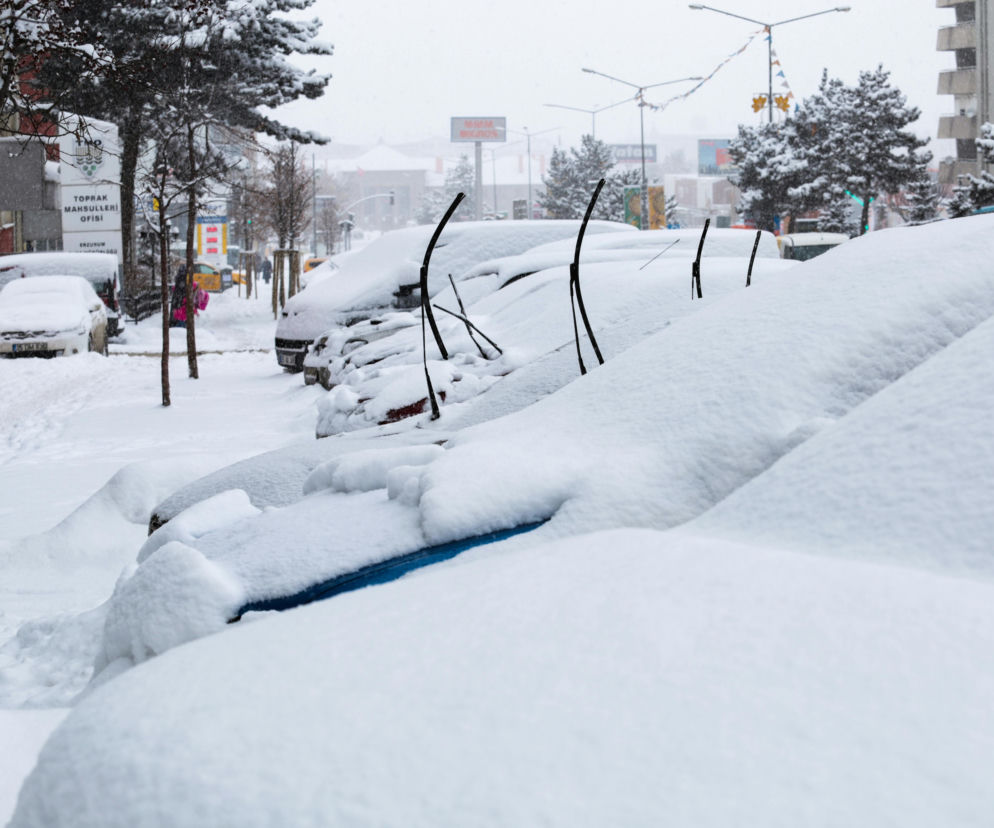 Ile wynosi mandat za nieodśnieżone auto?