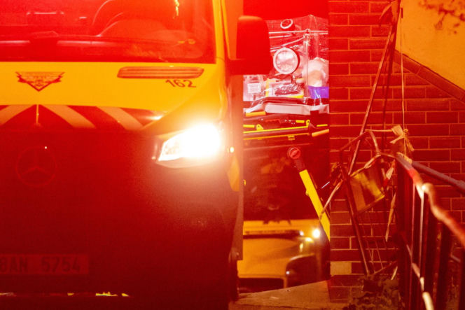 Izolacja, kombinezony i strach przed wirusem. Lekarz z Afryki pod obserwacją w Pradze