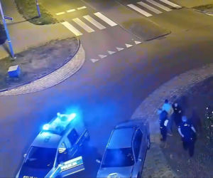 Pościg jak z filmu akcji. 20-letni Ukrainiec zderzył się czołowo z radiowozem