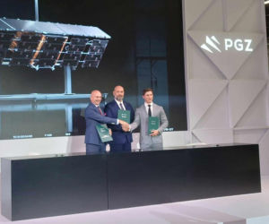 Uroczyste podpisanie umowy między PGZ, WZŁ-1 i ICEYE