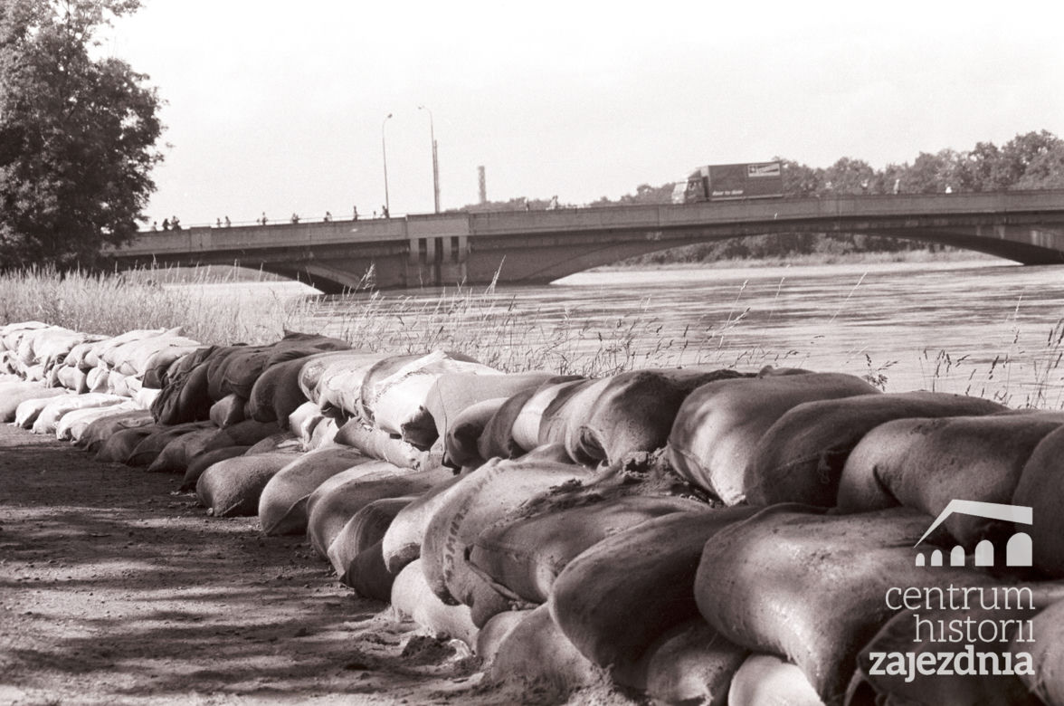 Powódź tysiąclecia. Woda sięgała do XXX piętra. "Mówili, że to niemożliwe"