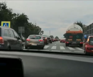 Śląskie. Korytarz życia na Wiślance. Policjanci ZDUMIENI! Czegoś takiego nie widzieli [WIDEO, ZDJĘCIA]