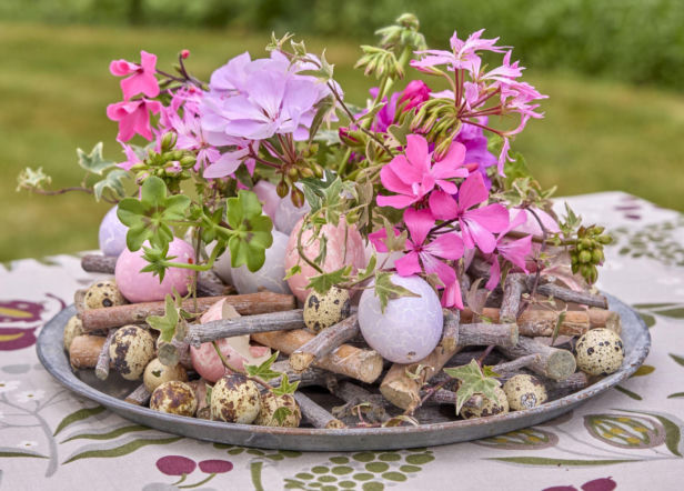 Pelargonie w wielkanocnych dekoracjach