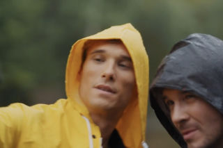 M jak miłość. Olek (Maurycy Popiel), Marcin (Mikołaj Roznerski)