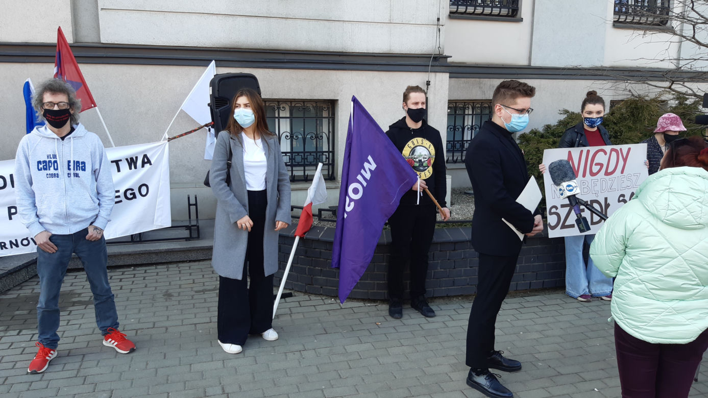 Licealista stanął przed sądem za udział w strajku kobiet
