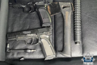 Zaczął do niego strzelać, bo stanął na czerwonym świetle. Szokująca agresja w Radomiu