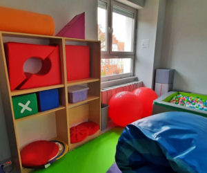 Obiekt po dawnym gimnazjum zmodernizowano i przebudowano. Teraz służy uczniom Publicznej Szkoły Podstawowej Specjalnej nr 52
