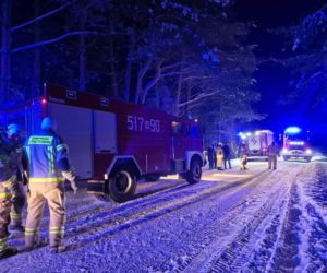 Dramat pod Mińskiem Mazowieckim. Spłonął dom. Rodzina zostła bez dachu nad głową