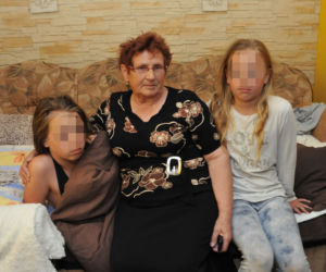 Zapłaci córkom 200 tys. zł za to, że zamordowował mamę