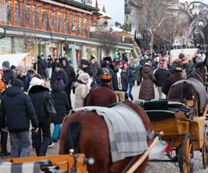 Fatalne warunki w Tatrach. Jest mroźno, ślisko, a szlaki są zasypane śniegiem. TPN ostrzega turystów