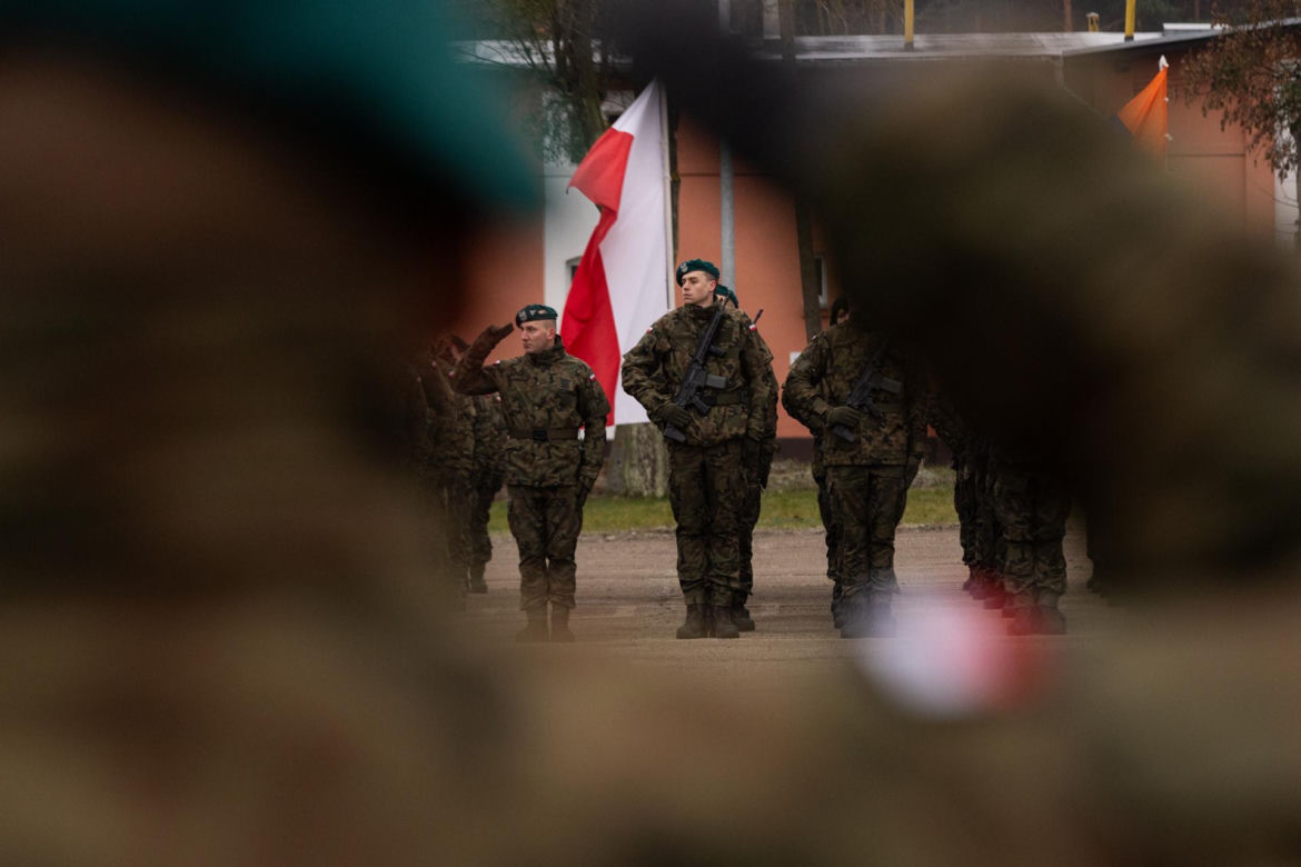 Karol Nawrocki pojawił się na przysiędze żołnierskiej kolegi z ringu