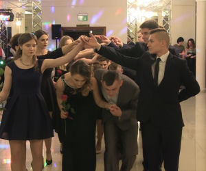 Studniówka 27 LO! Maturzyści na wielkim balu