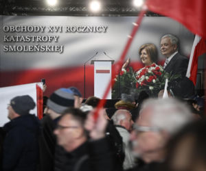 Rocznica katastrofy smoleńskiej. Tłumy ruszyły w Marszu Pamięci