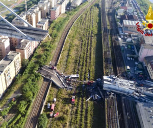 Spadali w autach w 45-metrową przepaść! Katastrofa w Genui - szokujące nowe fakty 