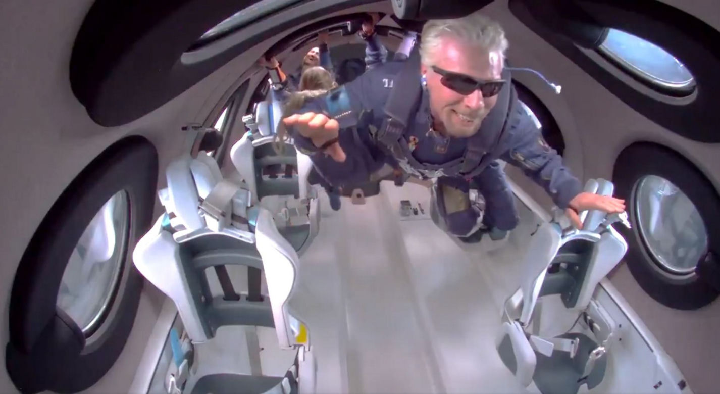 Miliarder Richard Branson poleciał w kosmos 