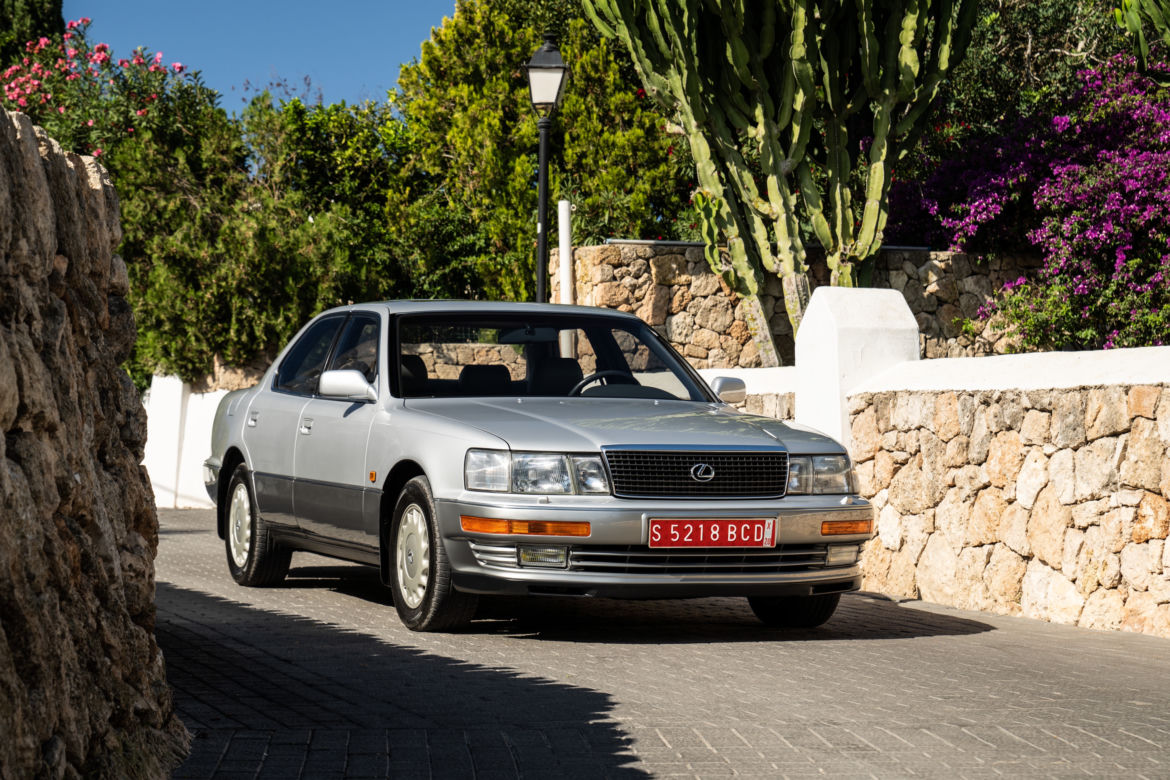 Lexus LS pierwsza generacja