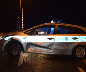 Pijany kierowca staranował ciężarówką kilka aut... i radiowóz!