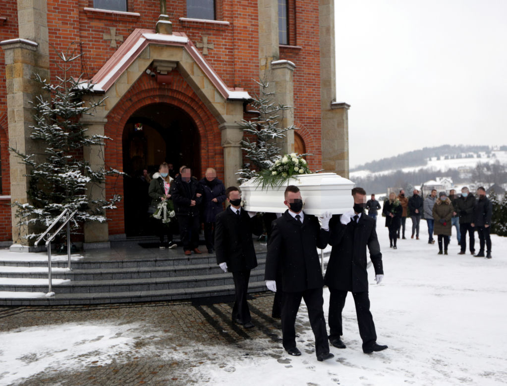 Mija rok od morderstwa Dawida. Śmiertelne ciosy w plecy zadali mu koledzy. Jest akt oskarżenia