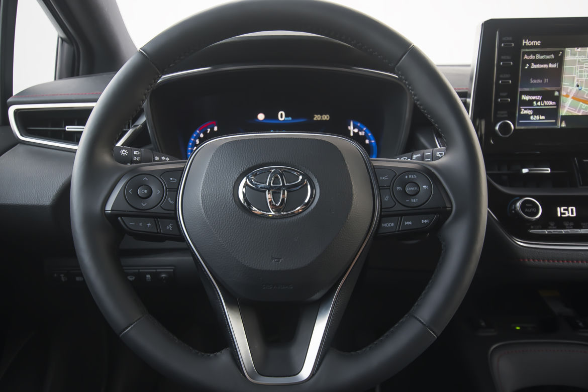 Toyota Corolla Hatchback 2.0 Hybrid 180 KM e-CVT Selection