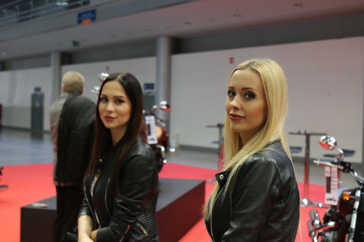 Dziewczyny z Motor Show Poznań 2016