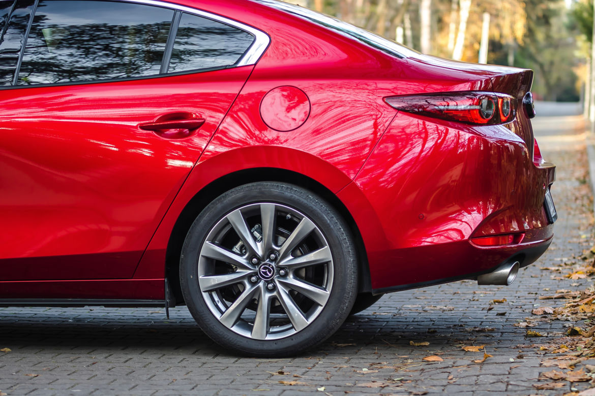 Mazda 3 Sedan 2.0 SKYACTIV-X 180 KM 6MT Enso