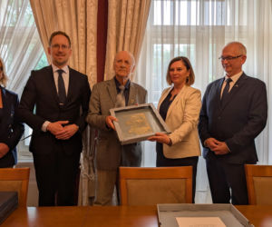 Przekazanie aktu