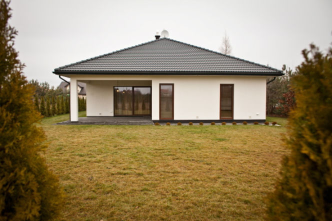 MORDOWALI RODZICÓW NA ZMIANE