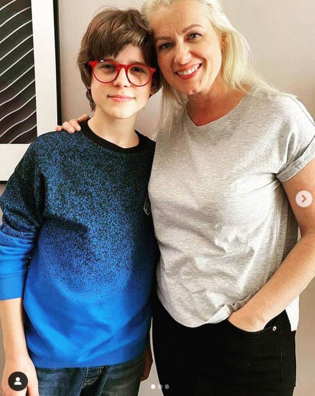 Jakub Strach (Filip) i Olga Szomańska (Monika Bielak) na planie serialu Tatuśkowie