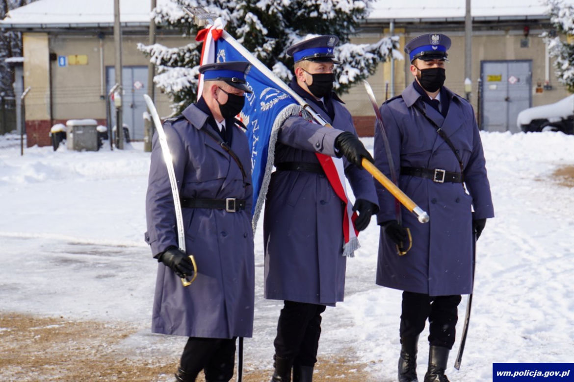 Nowi policjanci na Warmii i Mazurach. Ślubowało aż 80 funkcjonariuszy [ZDJĘCIA]