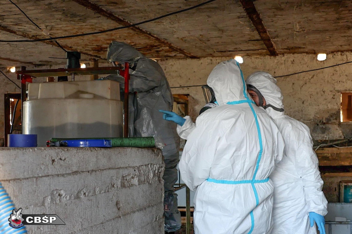 Wielkie wejście służb do laboratorium klofedronu na Mazowszu
