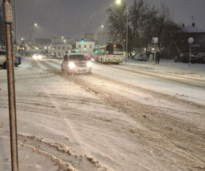 Śnieżyce w Białymstoku. Atak zimy na finiszu roku