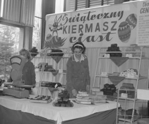 QUIZ PRL. Jajko kontra mazurek. Sprawdź, jak dobrze znasz wielkanocne menu z PRL-u?