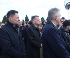 Polacy żegnają Łukasza Litewkę. Kondukt żałobny