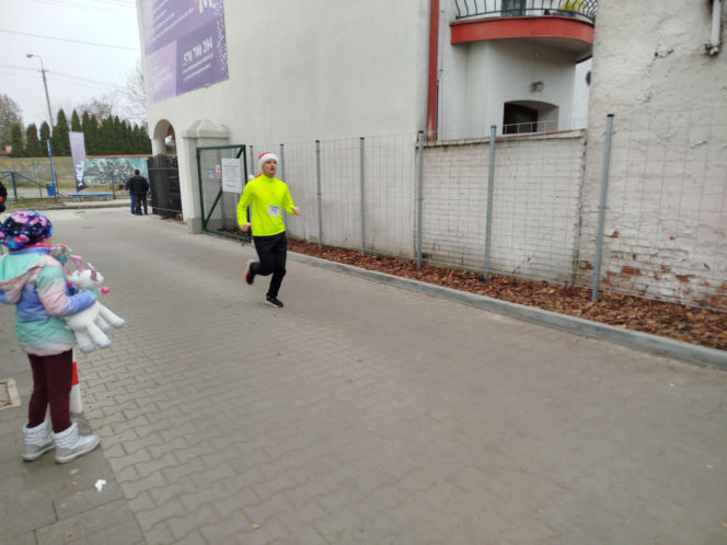 7. Charytatywny Bieg Mikołajkowy z Dwójką w Siedlcach 2025