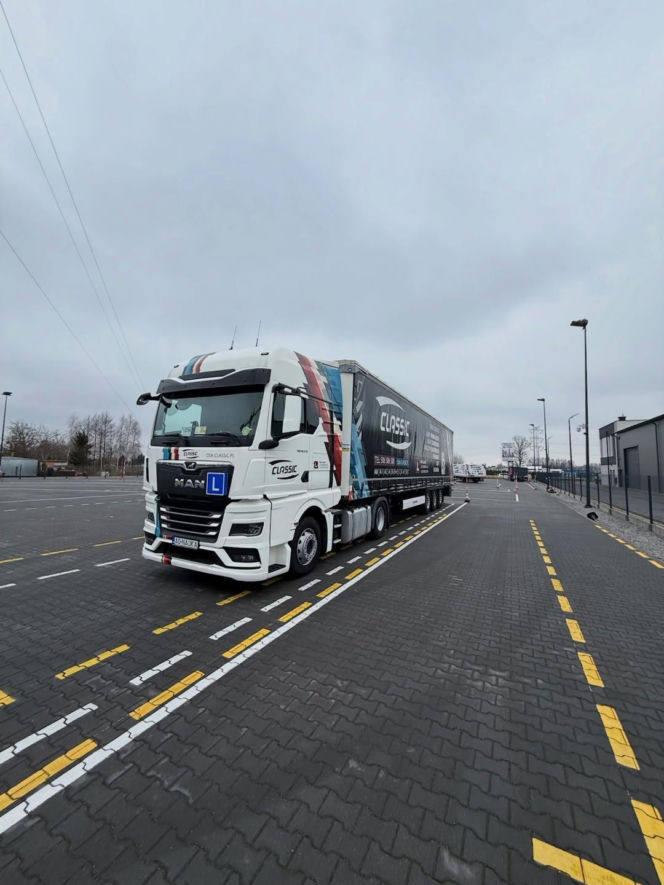 Rafał Brzozowski nie przestaje zaskakiwać. Zabierze nas na "the ride" ciężarówką?