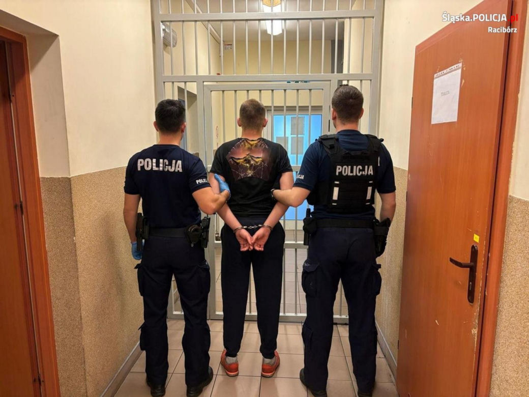 Bestialsko zrzucili Grzegorza z mostu. Tobiasz i Kuba nie mieli litości dla kolegi 