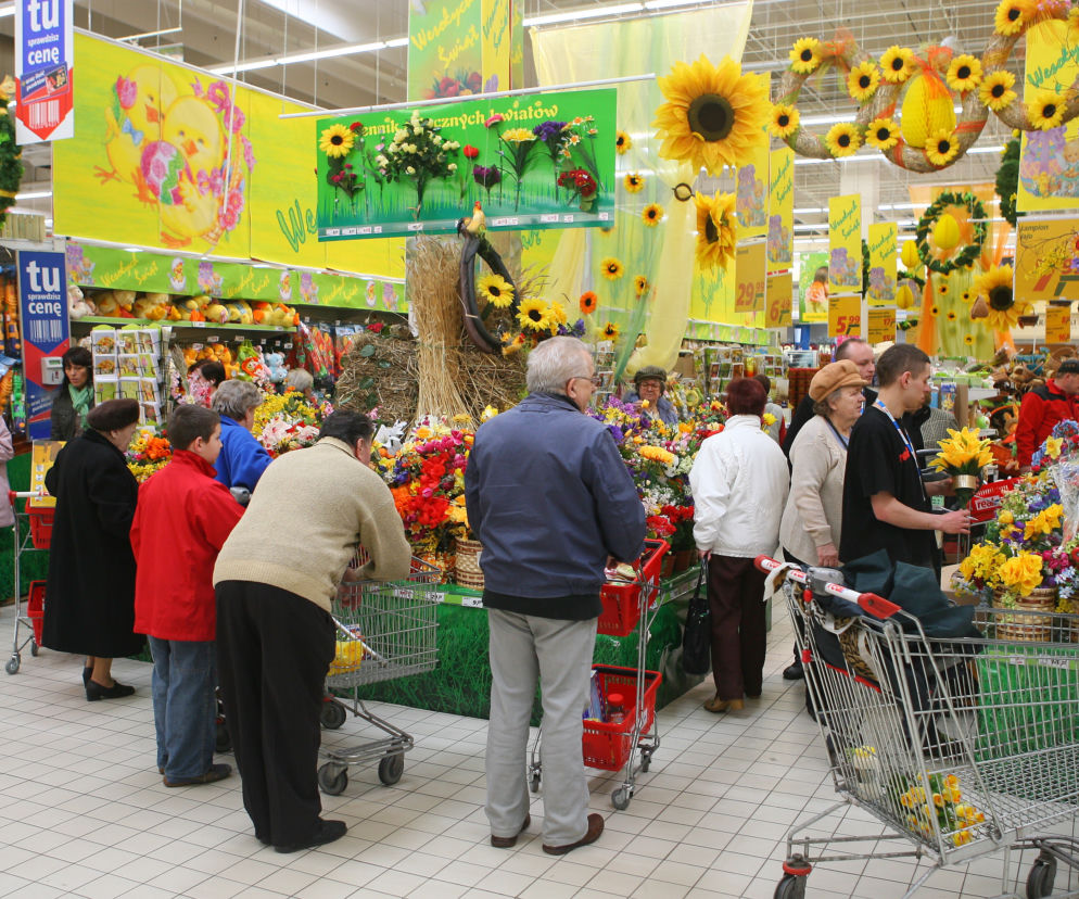 Sprawdź jak czynne są sklepy w sobotę i święta
